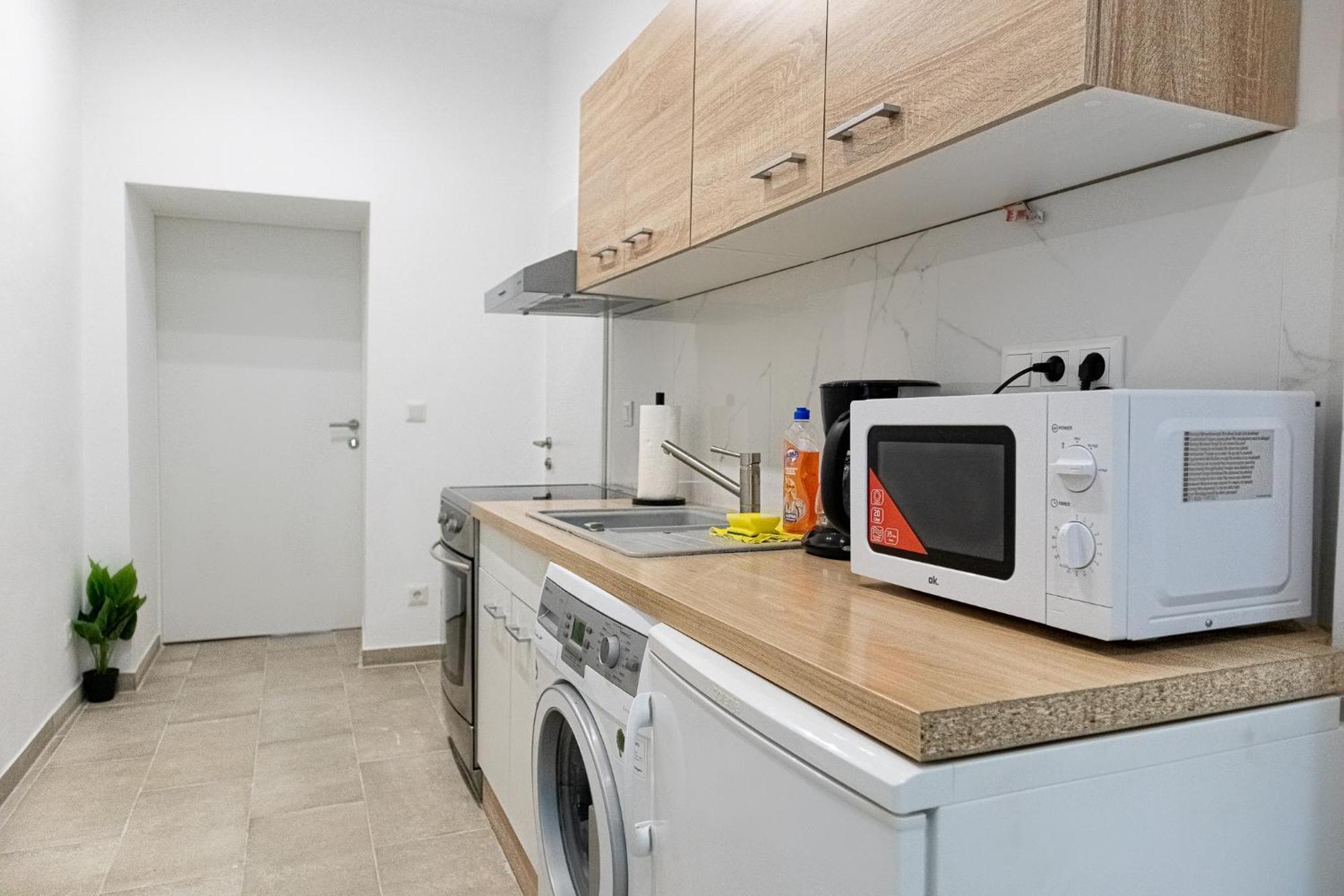 9 Min From City Center - Beautiful Studio Near U1 Reumannplatz Wien Exterior foto